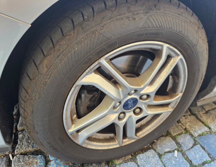 Ford Focus 13