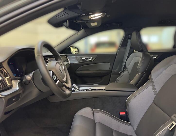 Volvo V60 7