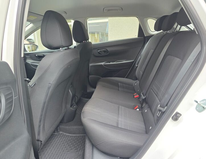 Hyundai i20 23