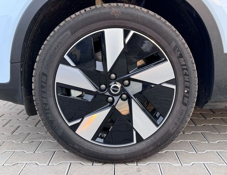 Volvo C40 14