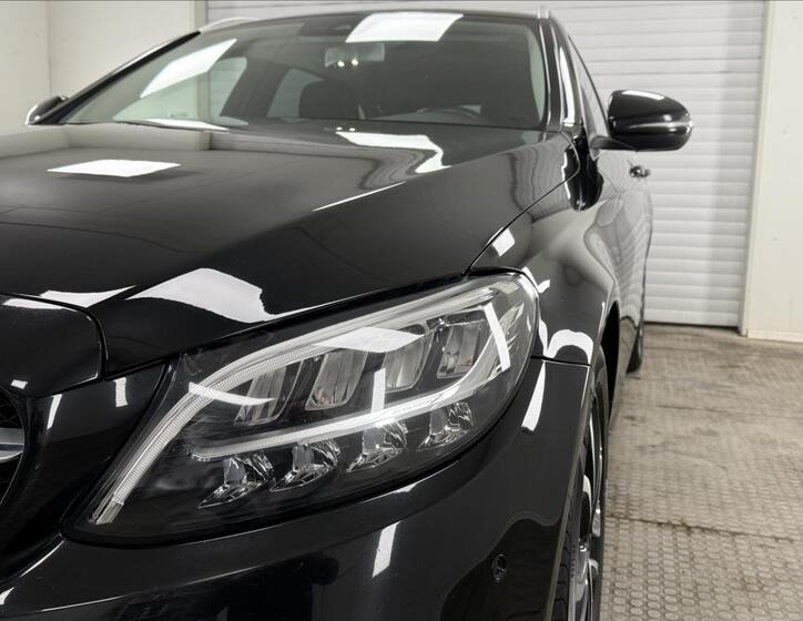 Mercedes-Benz Třídy C 8