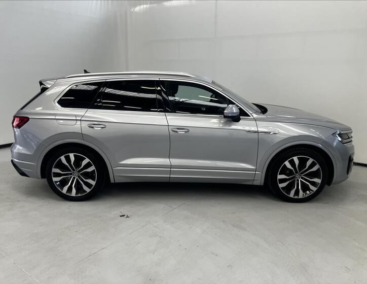 Volkswagen Touareg 3