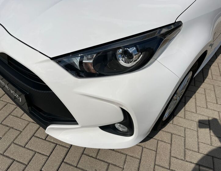 Toyota Yaris 10