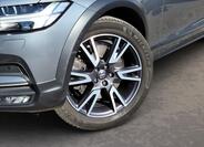Volvo V90 6