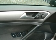 Volkswagen Golf 9
