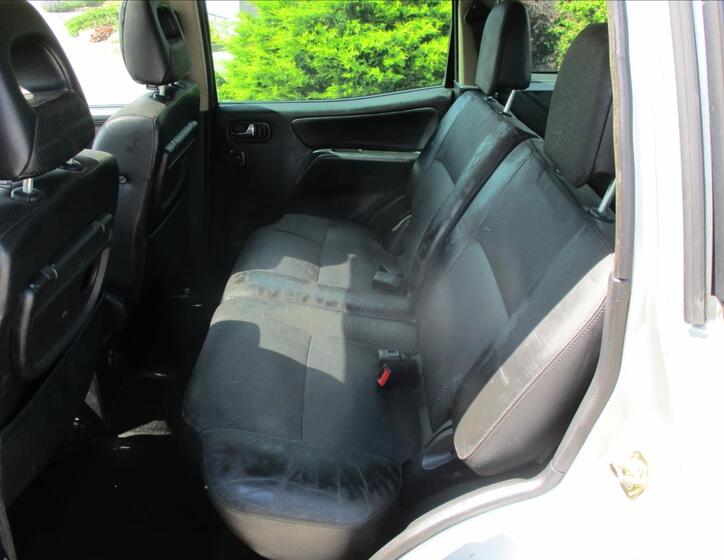 Nissan Terrano 8