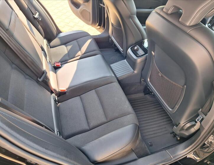 Volvo V60 10