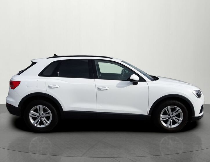 Audi Q3 5