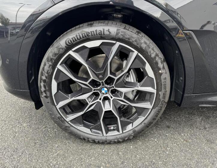 BMW X7 4