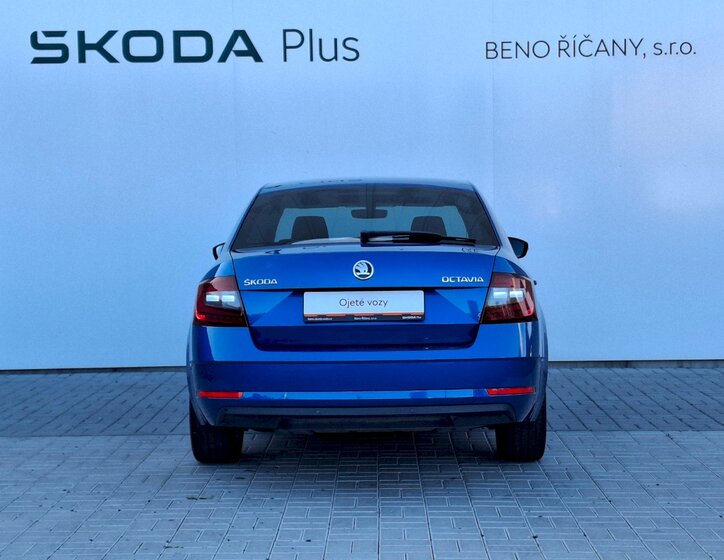 Škoda Octavia 12