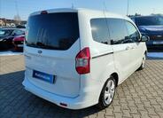 Ford Tourneo Courier 5