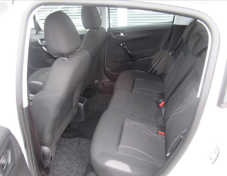 Peugeot 208 20