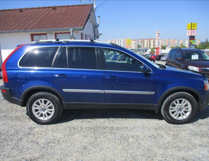 Volvo XC90 4