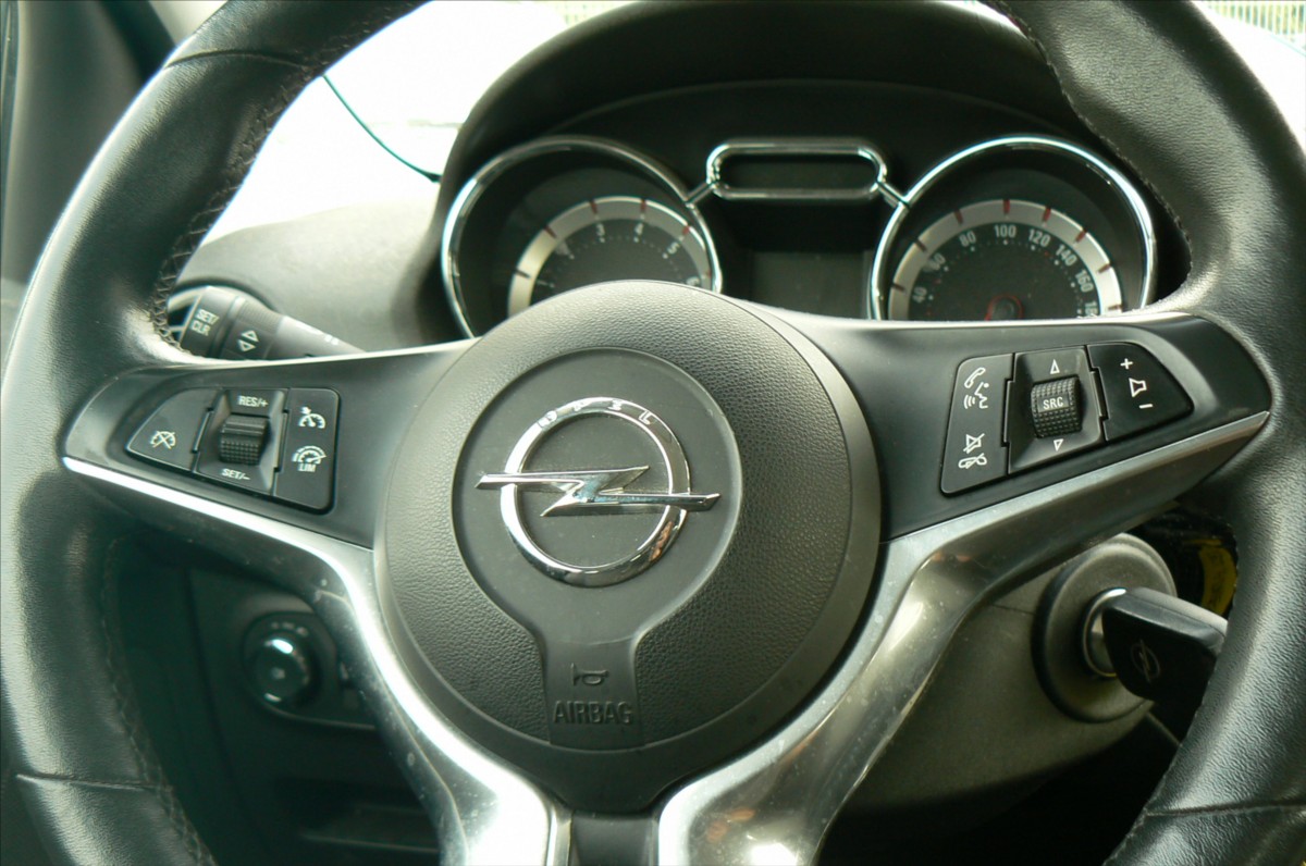 Opel Adam