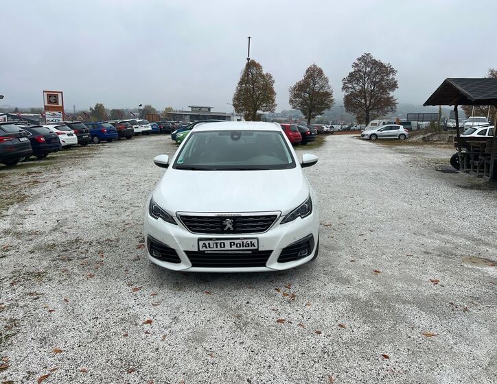 Peugeot 308 1