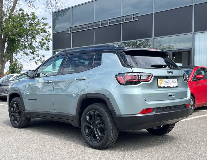 Jeep Compass 15