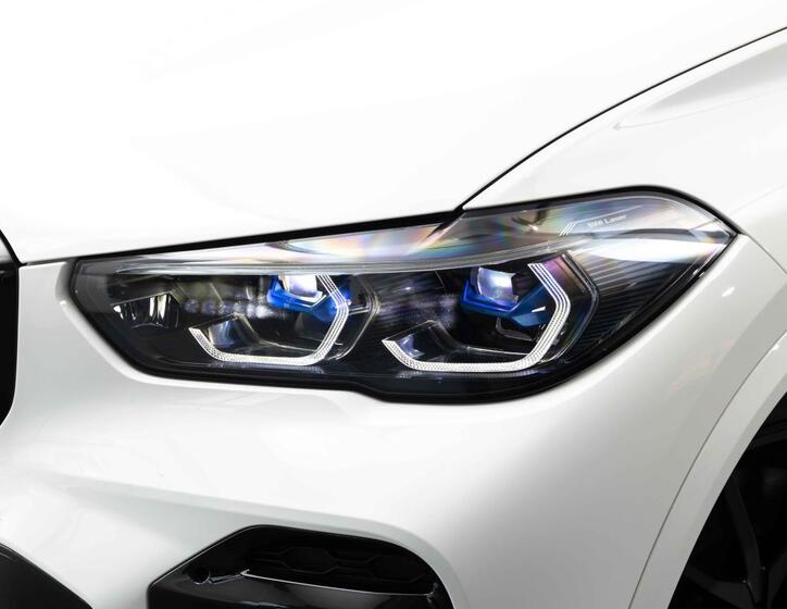 BMW X5 8