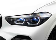 BMW X5 8