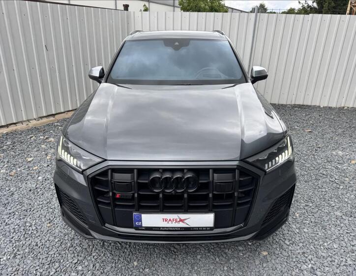 Audi SQ7 6