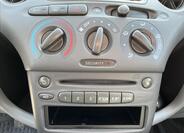 Toyota Yaris 14