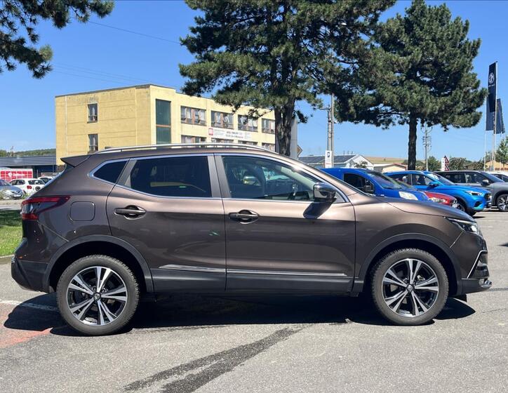 Nissan Qashqai 4