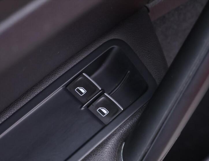 Volkswagen Golf 17
