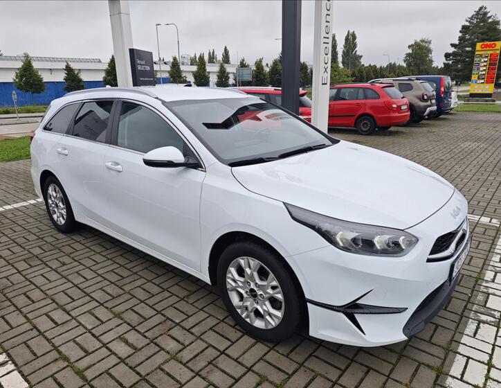 KIA Ceed 8