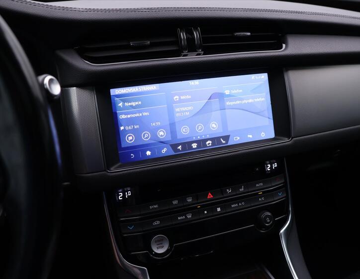 Jaguar XF 27