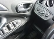 Ford Galaxy 17