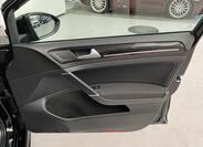 Volkswagen Golf 27