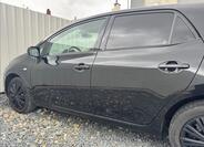 Toyota Auris 18