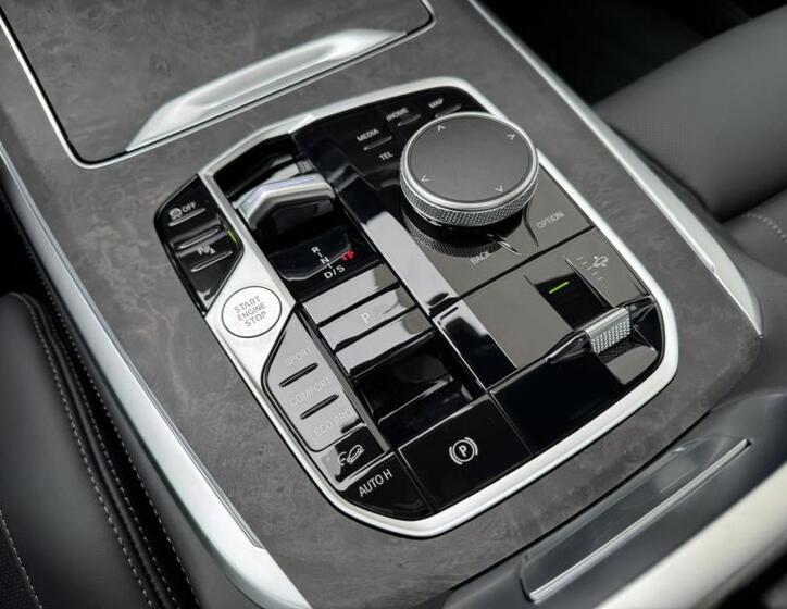 BMW X7 12