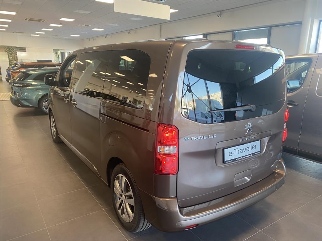 Peugeot Traveller