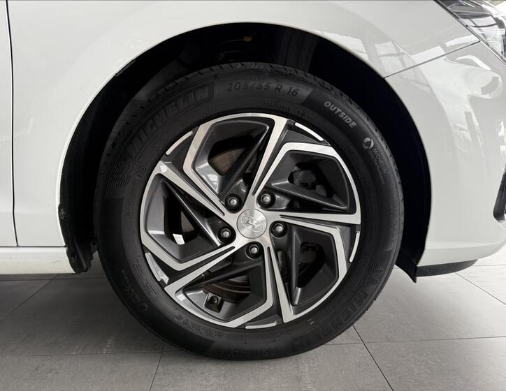 Hyundai i30 23