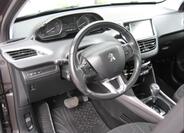 Peugeot 2008 8