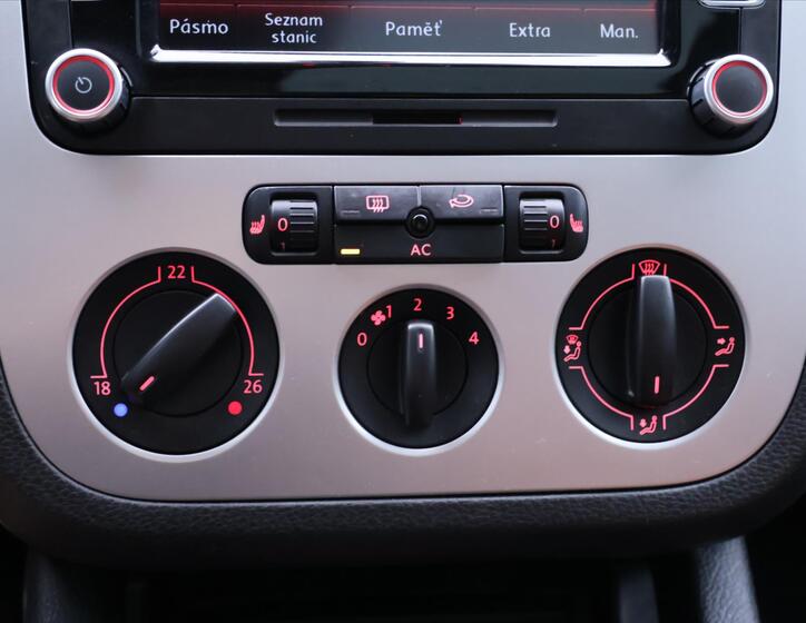 Volkswagen Scirocco 26