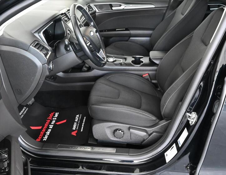 Ford Mondeo 9