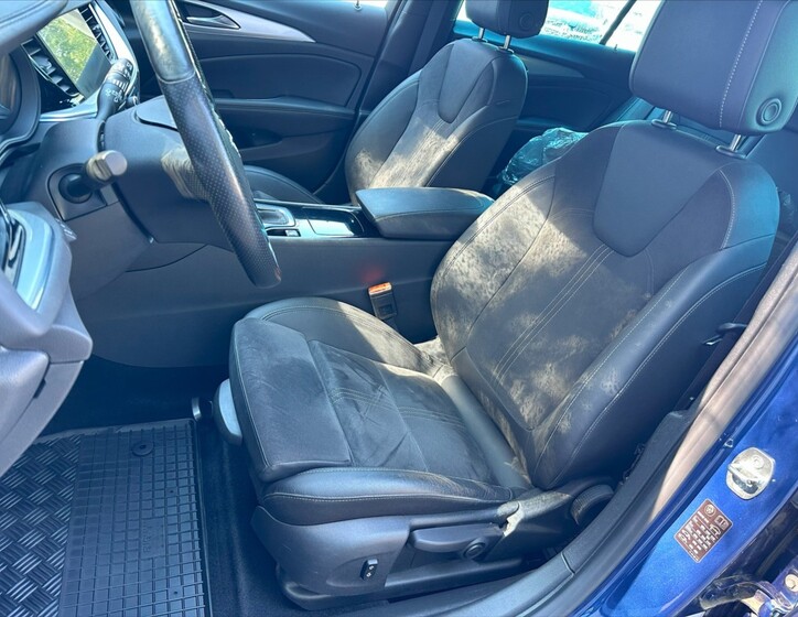 Opel Insignia 10