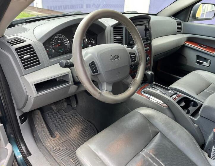 Jeep Grand Cherokee 13