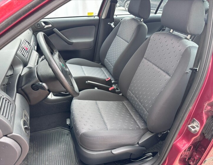 Škoda Octavia 10