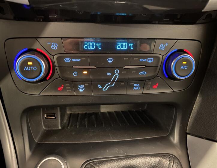 Ford Focus 16