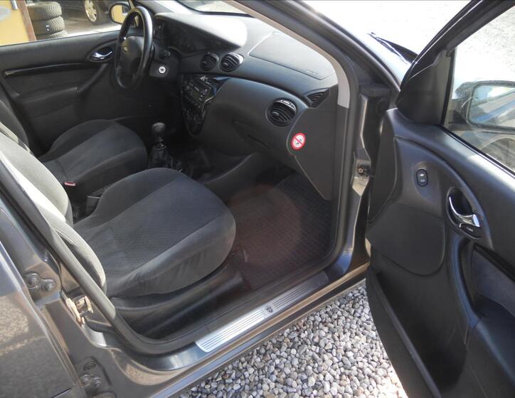 Ford Focus 19