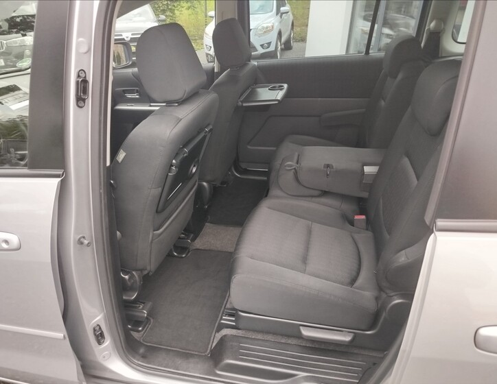 Mazda 5 20