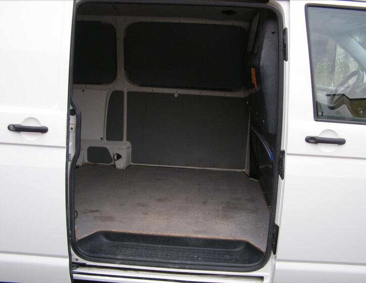 Volkswagen Transporter 22