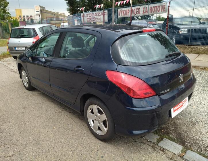 Peugeot 308 6