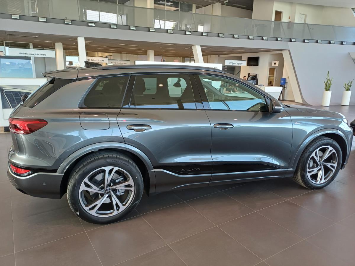 Audi Q6