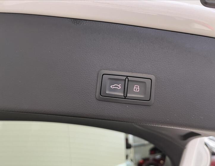 Audi A6 30