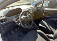Peugeot 208 11
