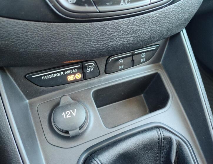Ford Tourneo Courier 29