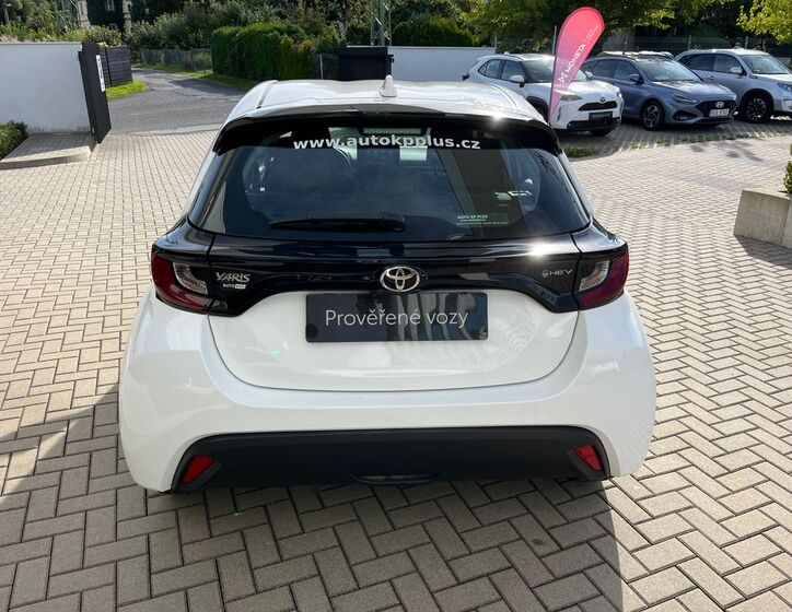 Toyota Yaris 5